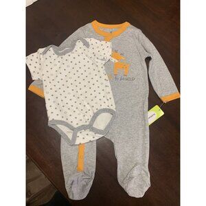 NWT Kiddiezoom 6M Animal Print Bodysuit &‎ Star Print Onesie 6M